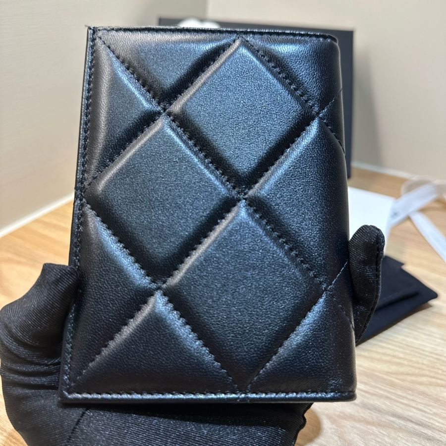 全新現貨 Chanel| 香奈兒19護照夾-7