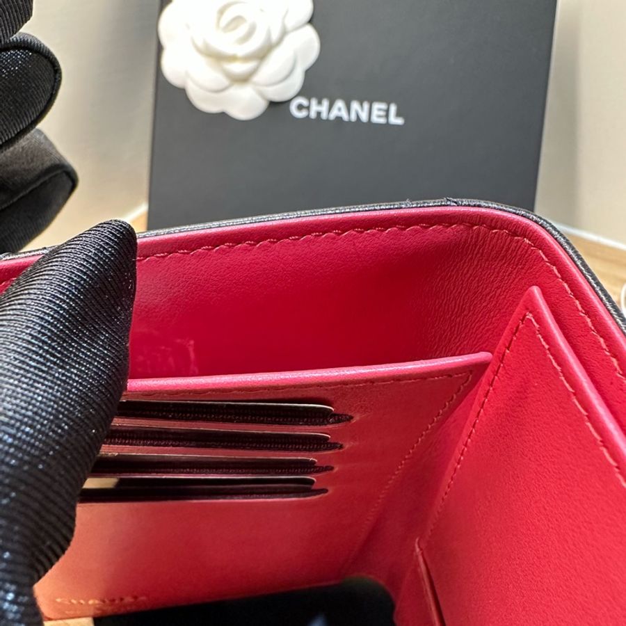 全新現貨 Chanel| 香奈兒19護照夾-10