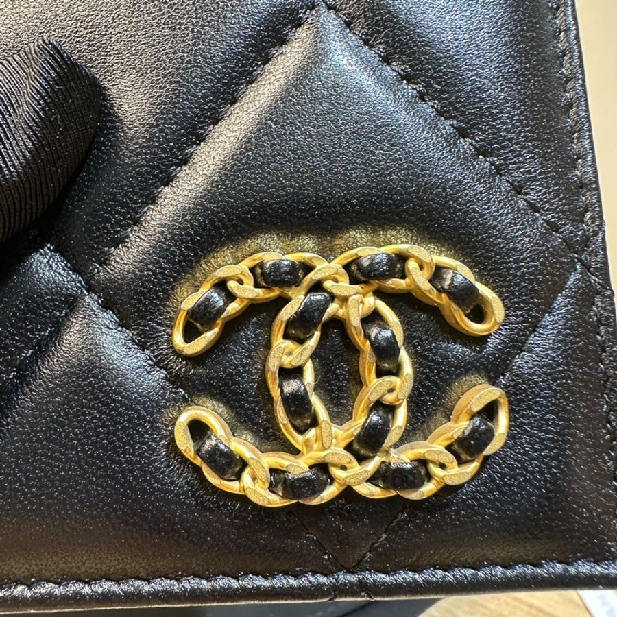 全新現貨 Chanel| 香奈兒19護照夾-15