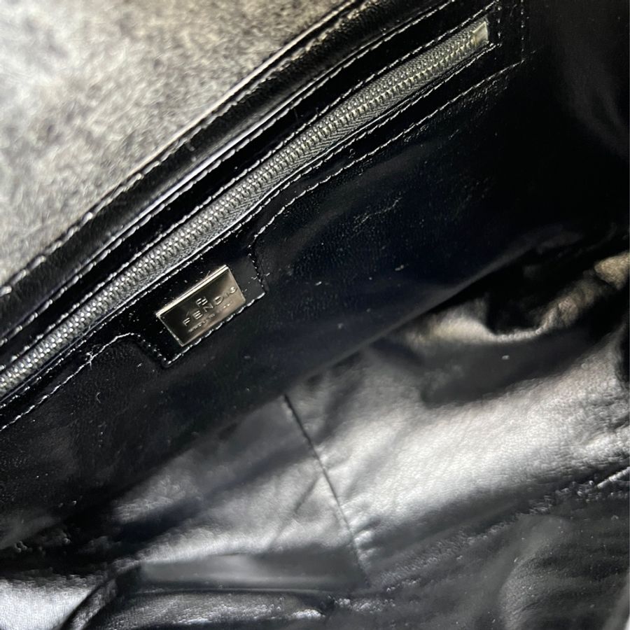 【FENDI】絨毛大法棍-13