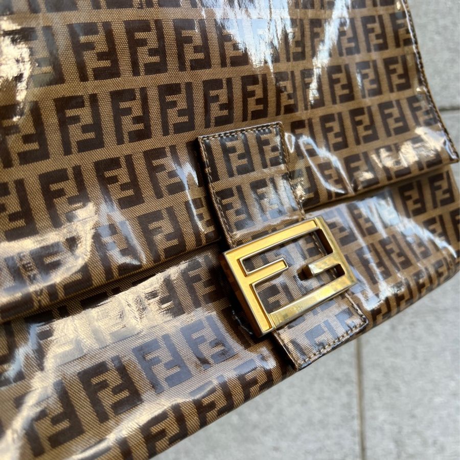 【FENDI】漆皮大法棍-3