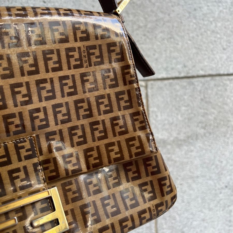 【FENDI】漆皮大法棍-4