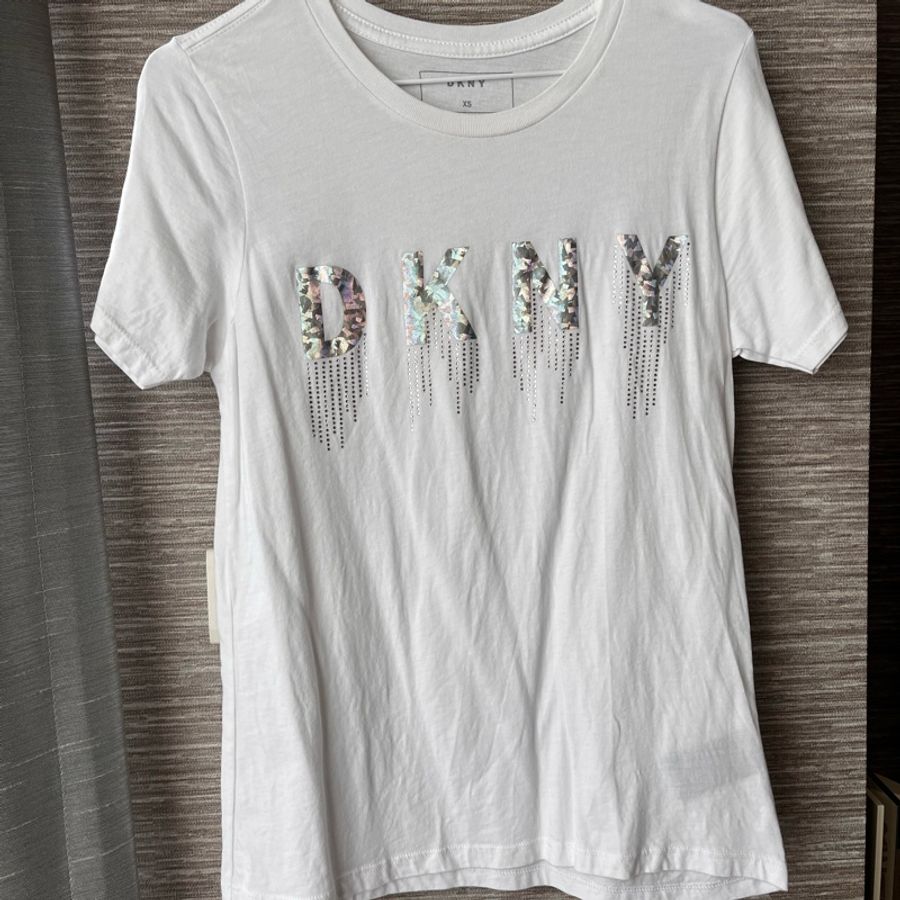 DKNY T-shirt-7