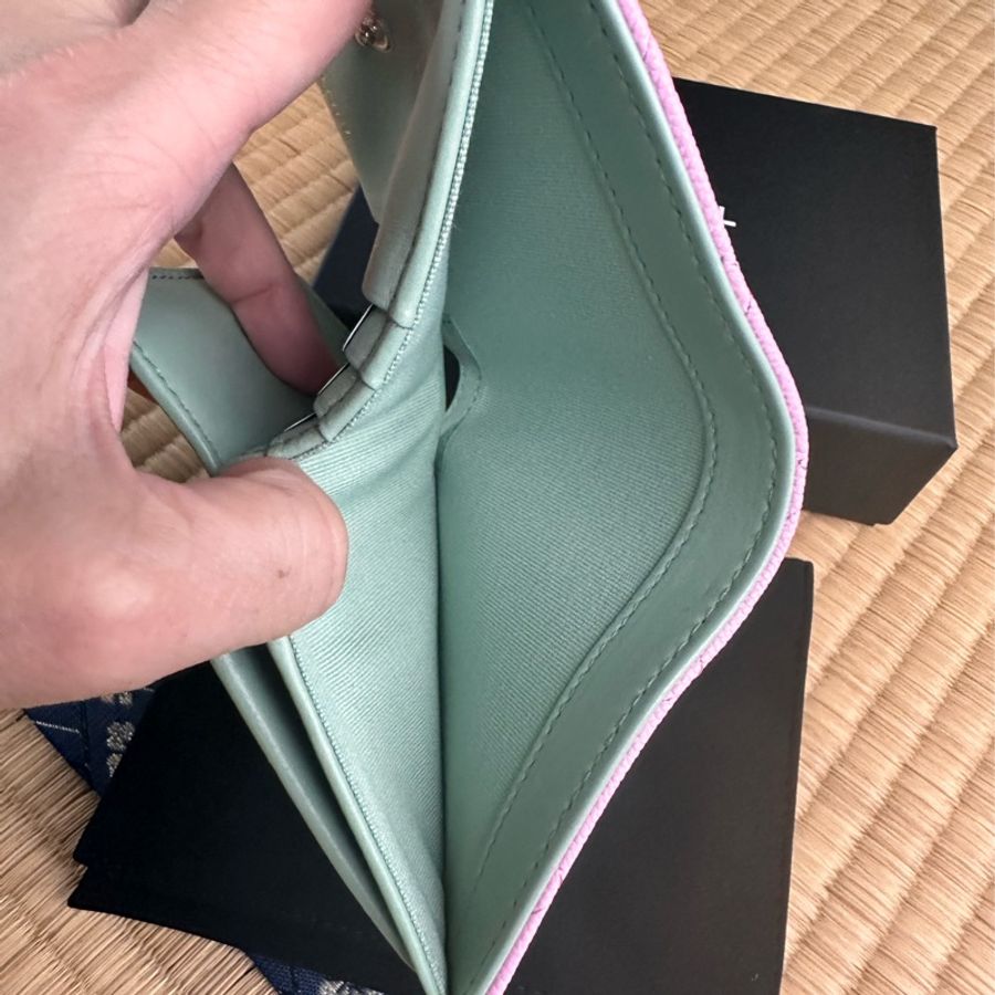 香奈兒小型口蓋皮夾-5