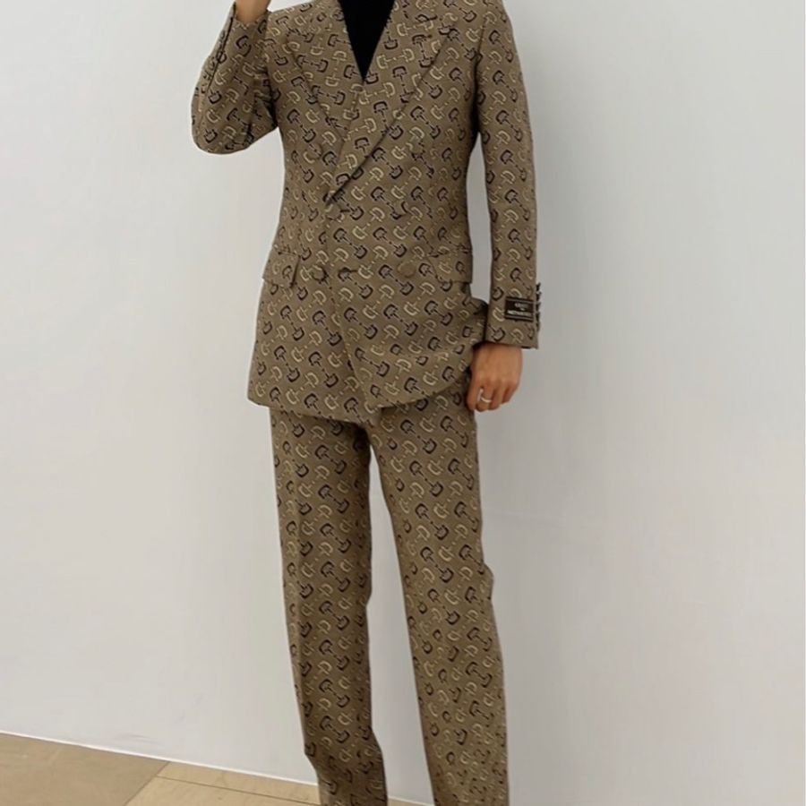 Gucci 秀款 西裝套裝 整套買17萬 只有出席活動穿過一次 近全新 忍痛割愛59800🤎🤎🤎🤎 外套歐碼42 褲子303132腰都可穿-0