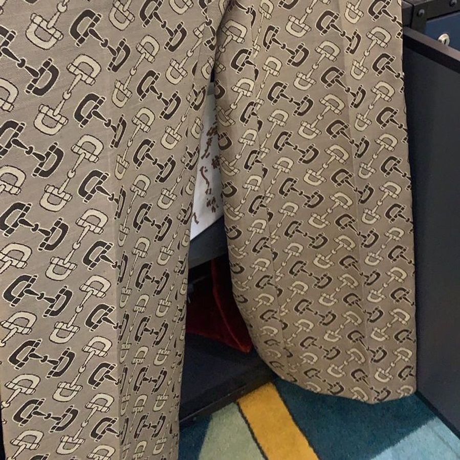 Gucci 秀款 西裝套裝 整套買17萬 只有出席活動穿過一次 近全新 忍痛割愛59800🤎🤎🤎🤎 外套歐碼42 褲子303132腰都可穿-5