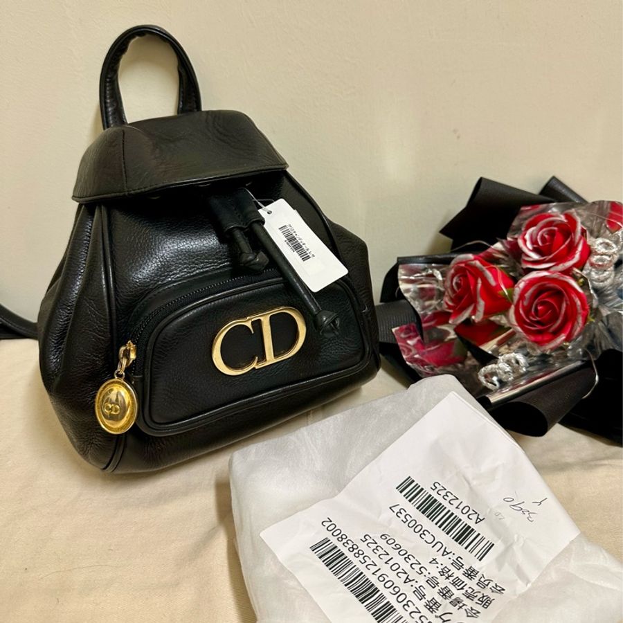🔥急出可議🔥 #Dior #後背包 #雙肩包 質感全牛皮黑色 #vintage #古董包 CD五金鍍24k金 💕 絕版極美品-42