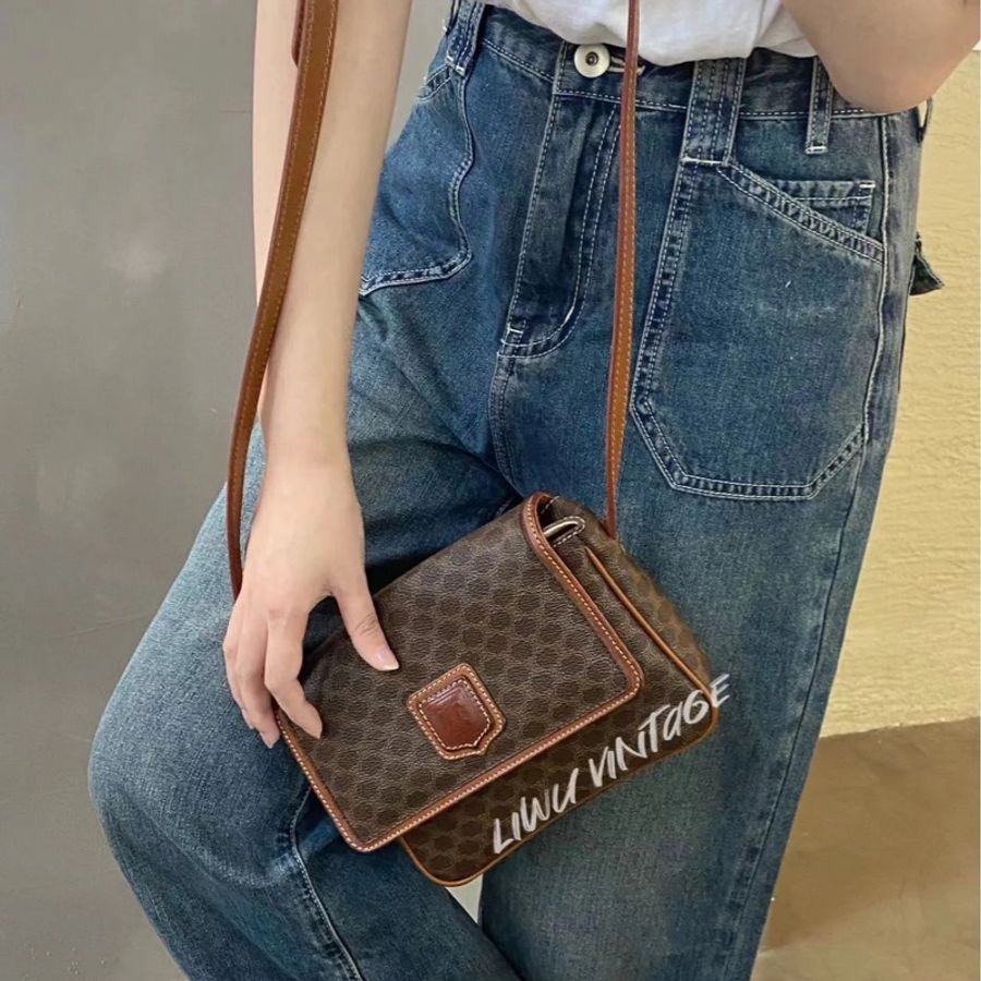 ❤️‍🔥 #Celine 稀有款釋出😍 極新美品✨爆款 #古董包 #斜背包 #豆腐包-3