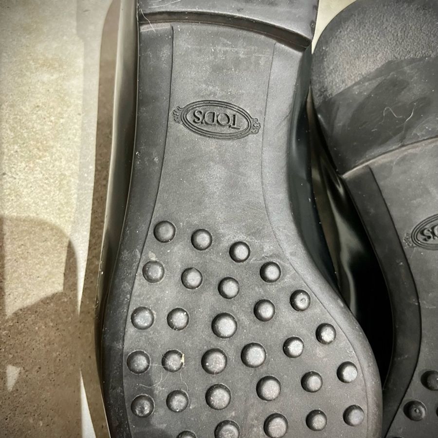 Tod’s 黑色樂福鞋-15