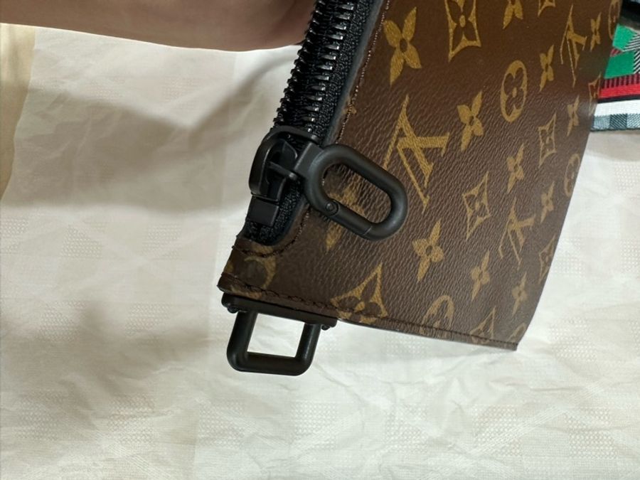 LV trio 三合一側背包 全新-14