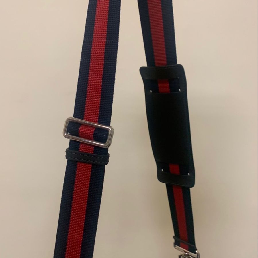 GUCCI GG Supreme帆布郵差包 474137 K5RLN 1095-4