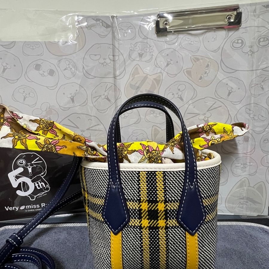 😍Tory Burch 專櫃 側背 肩背 手提包 藍黃 白色-4