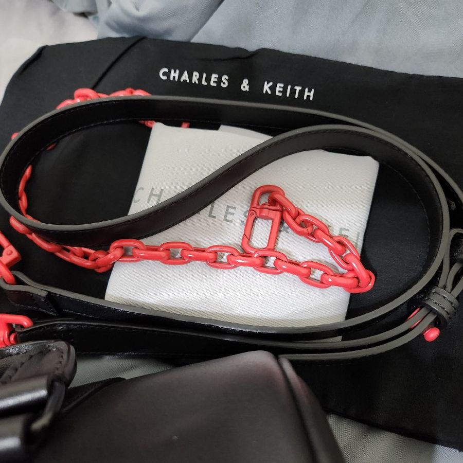 小ck - Charles & Keith 黑色 紅色五金 3 way-7