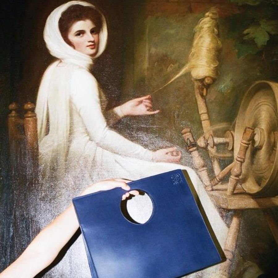 Loewe 全新 Cirlce Bag-1