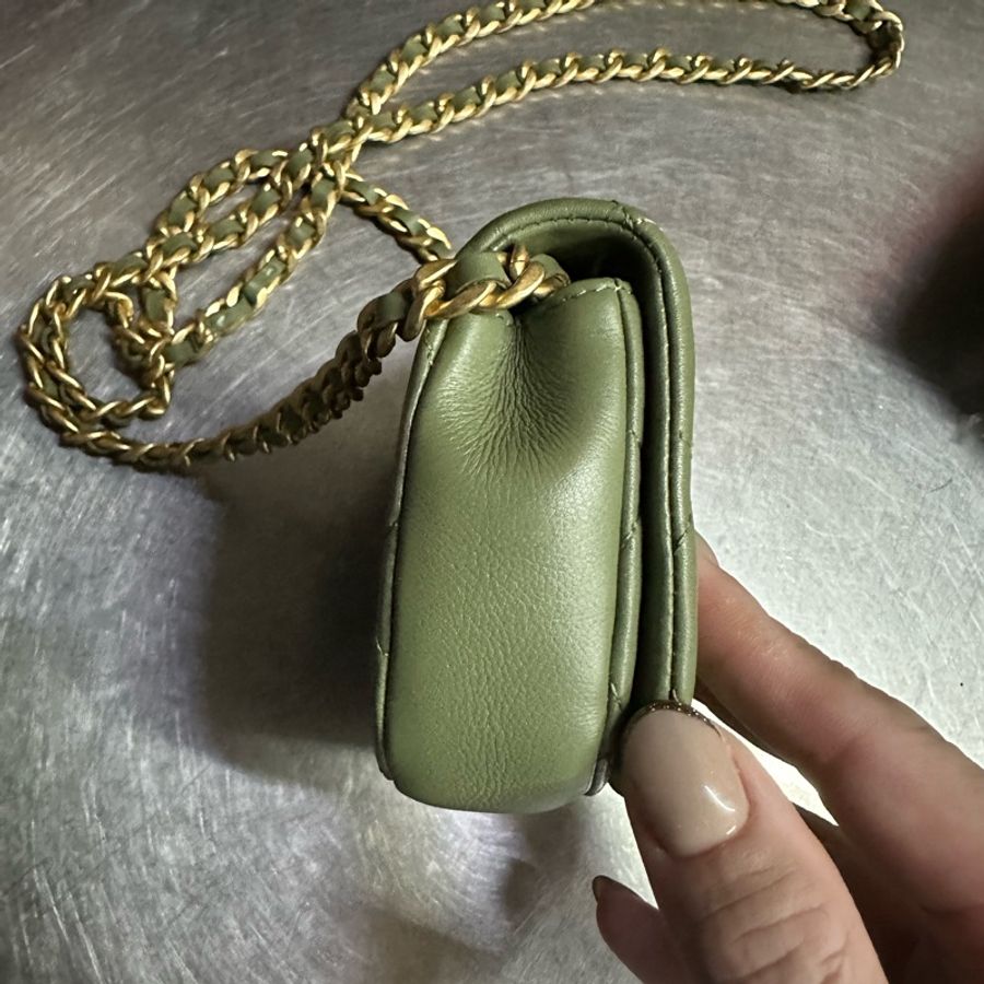 二手正品👋🏻CHANEL 21B MINI貝殼包 超可愛的牛油果綠❤️歡迎議價-1