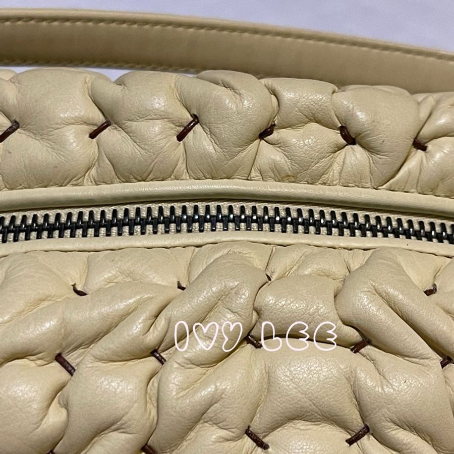 BOTTEGA VENETA 239988 VN700 奶黃色皺褶單肩包絎縫泡泡 小雲朵 皮革單肩包 手提包 二手精品-7