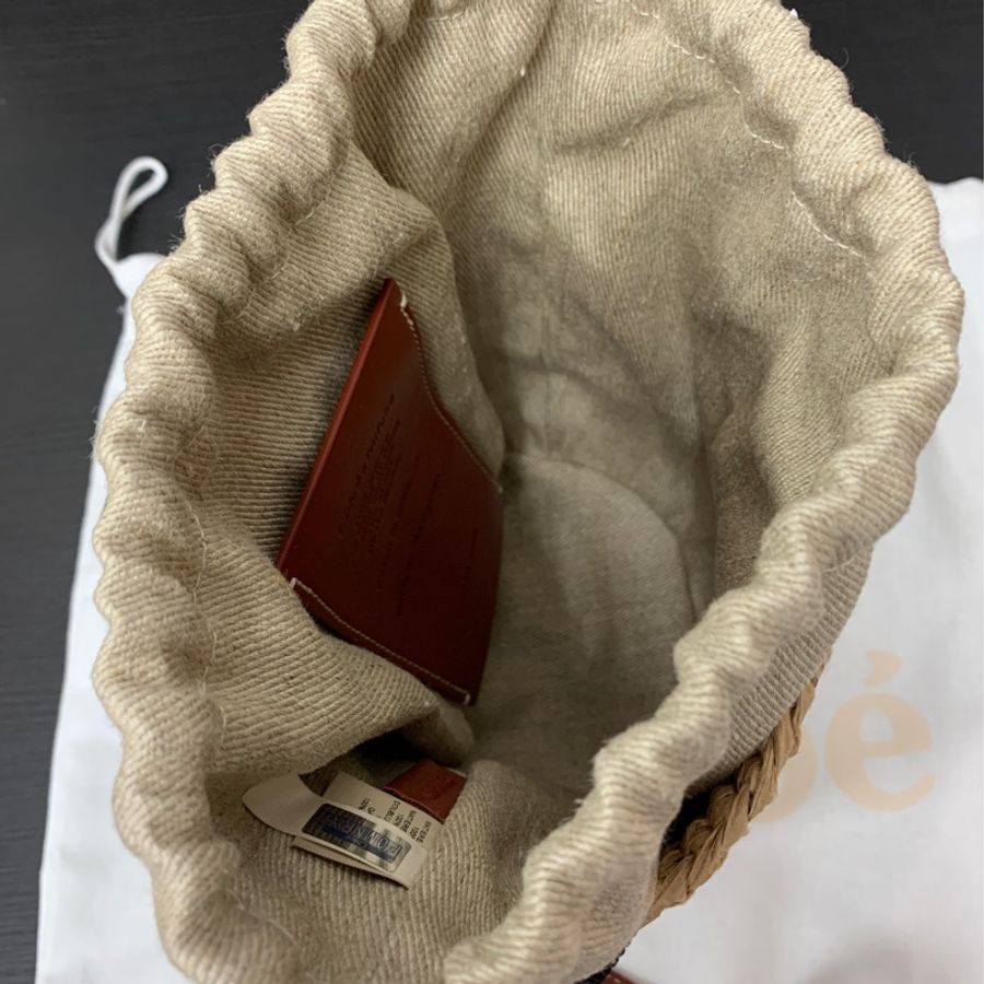 Chloe Woody 全新新色拉菲草小籃子包(黑色提把)-6