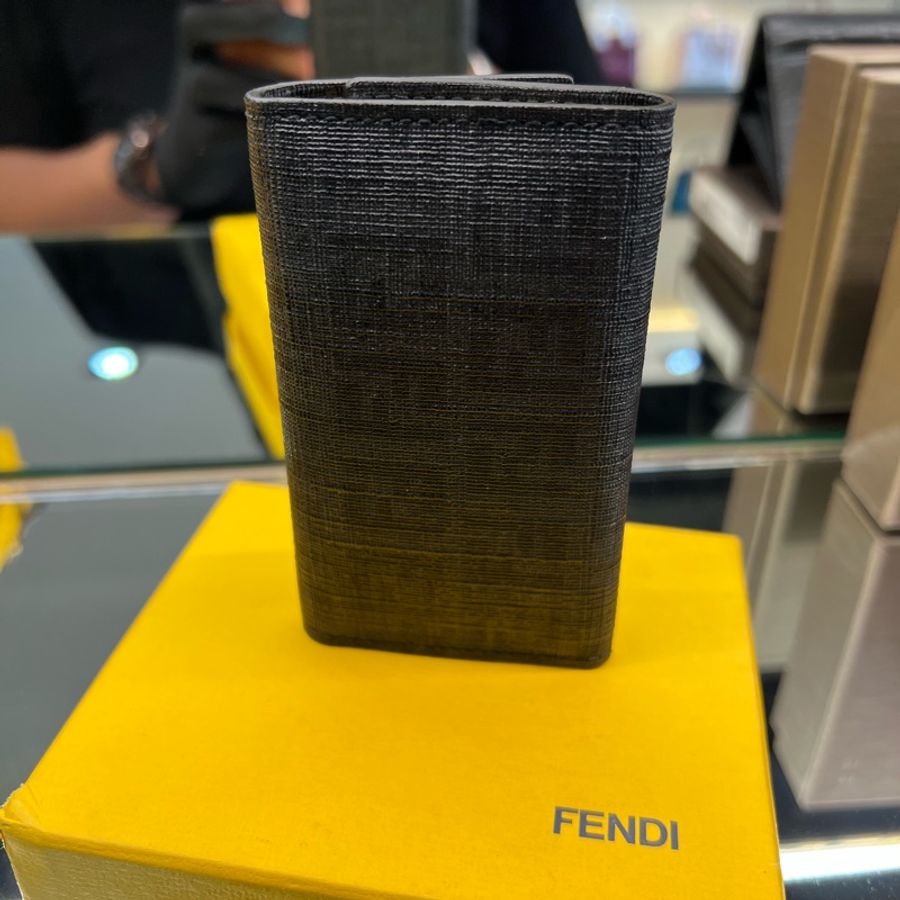 Fendi黑色亞麻PU材質鑰匙包-1