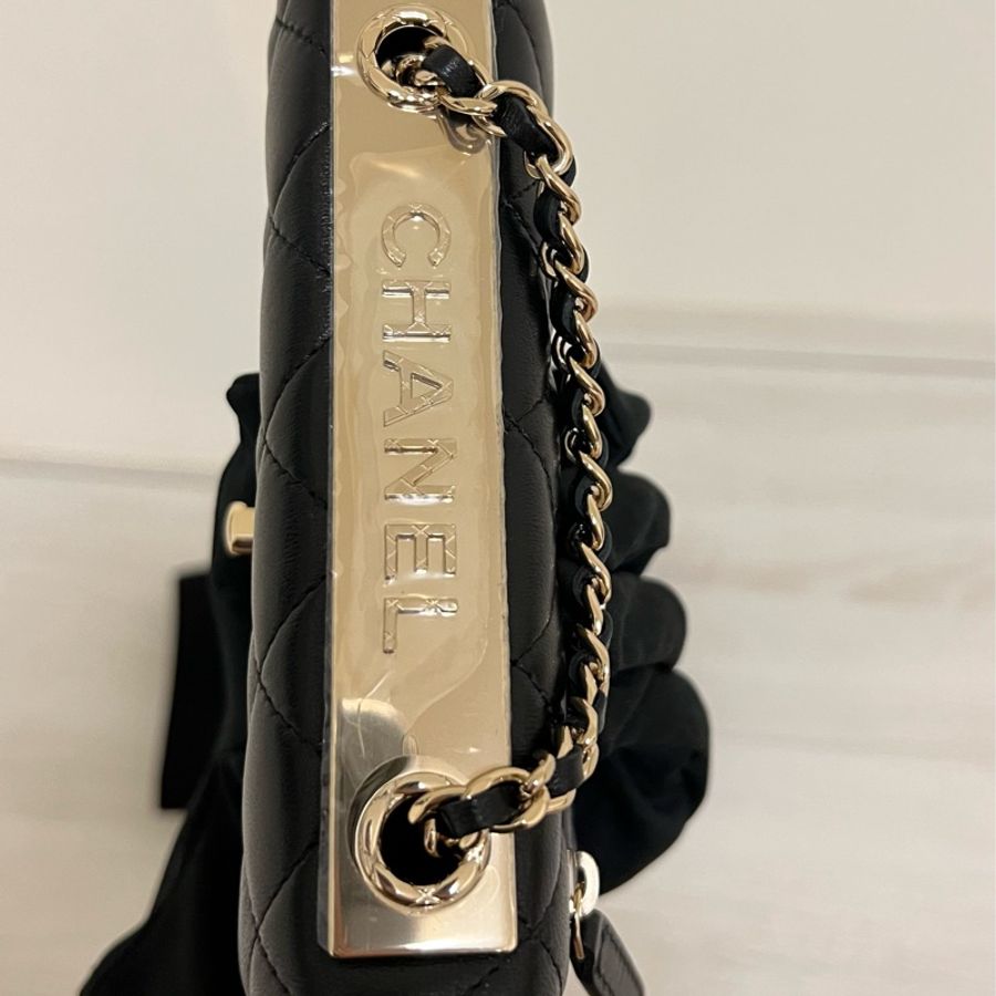 ［最後大降價］Chanel trendy mini WOC 浮雕Logo-1