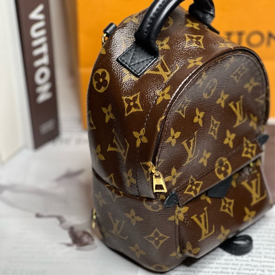 LV 迷你後背包 小書包 舊款-1