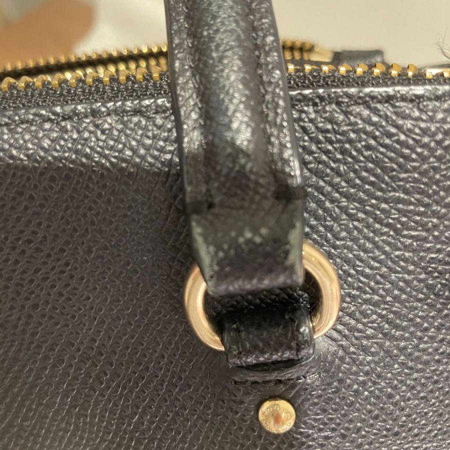 COACH 防刮皮革 手提斜背兩用包 黑色金扣百搭款-4
