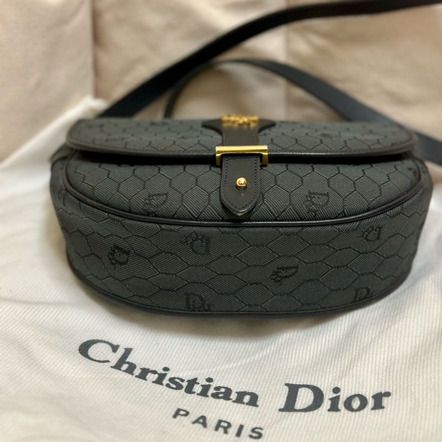 🔥爽快可議🔥#Dior #vintage 百搭黑色斜背包 #蜂巢 老花拼牛皮 #馬鞍包-10