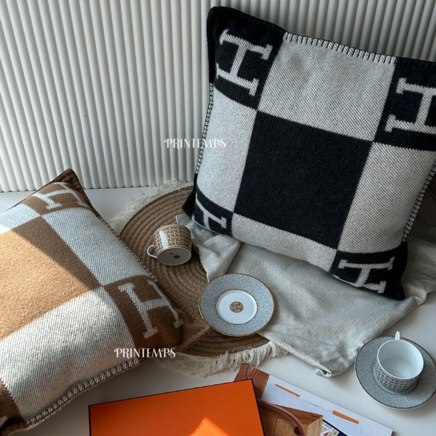 ｜Hermès｜Avalon 抱枕 歐美沙發必備 茶色-2