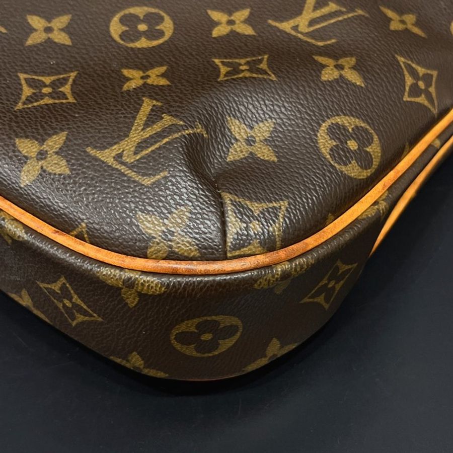 Louis Vuitton LV老花字紋直立型拉鍊斜背包/肩背包-3