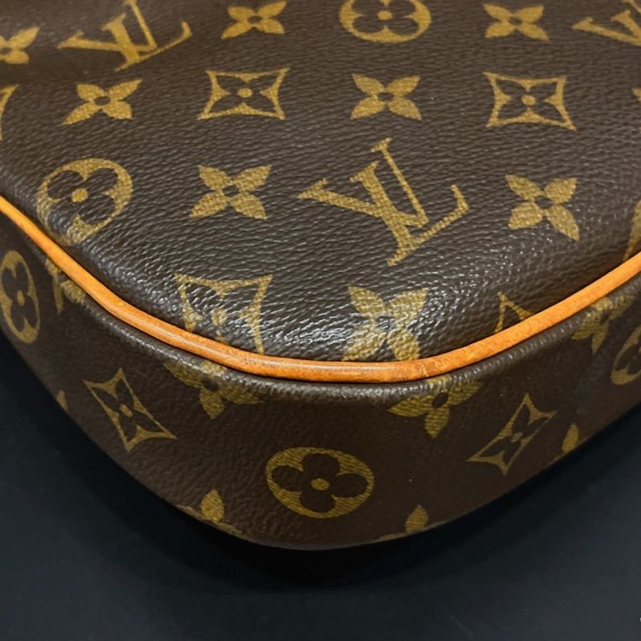 Louis Vuitton LV老花字紋直立型拉鍊斜背包/肩背包-4