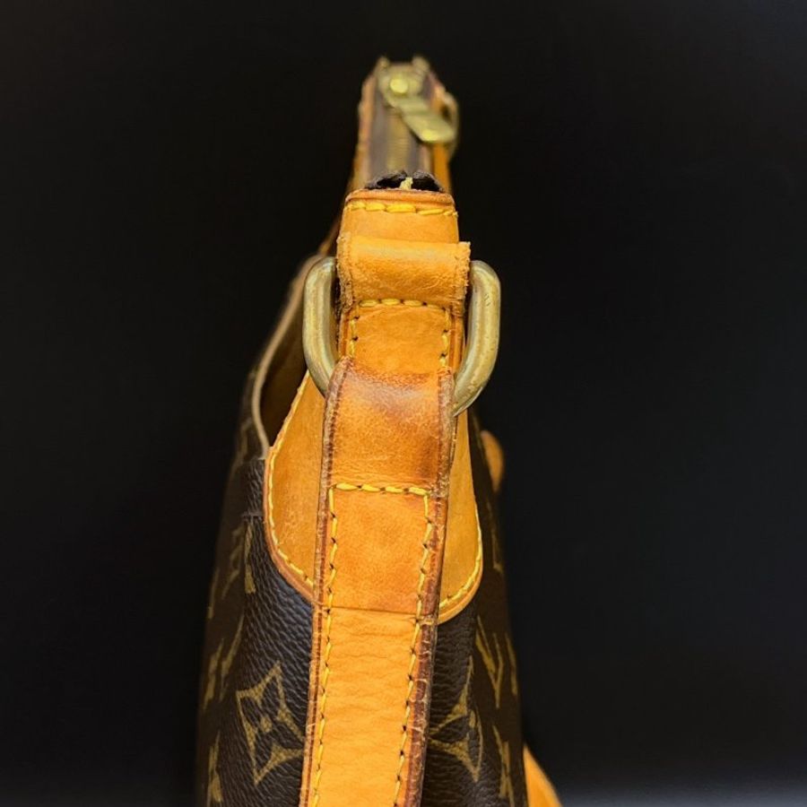 Louis Vuitton LV老花字紋直立型拉鍊斜背包/肩背包-6