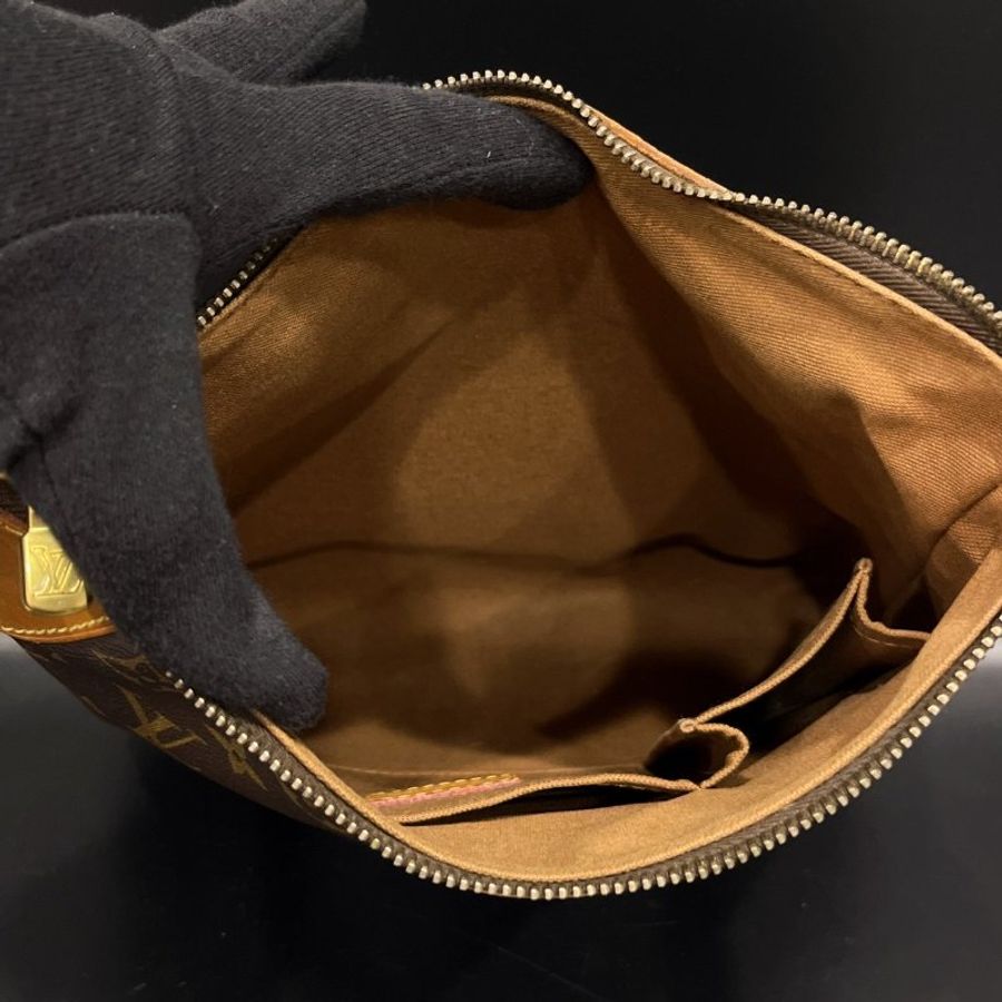 Louis Vuitton LV老花字紋直立型拉鍊斜背包/肩背包-11