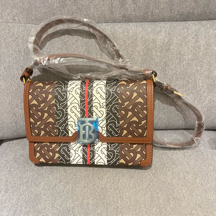 BURBERRY TB風琴老花包-0