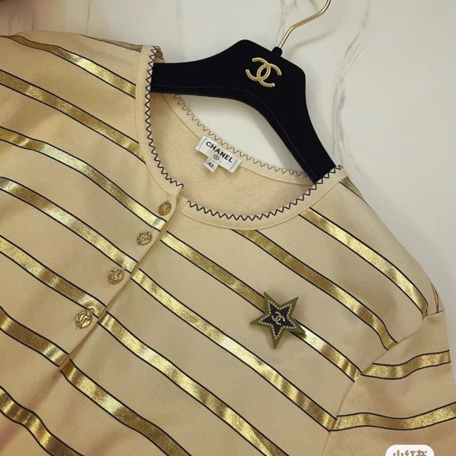 Chanel 香奈兒 金色短袖連身裙-1