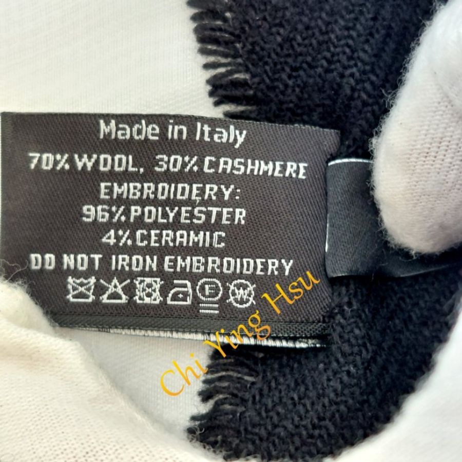 CHANEL 香奈兒 🎀(近新品)🎀新款*雙C ~現品~黑色 羊絨圍巾~(僅拍照)-15