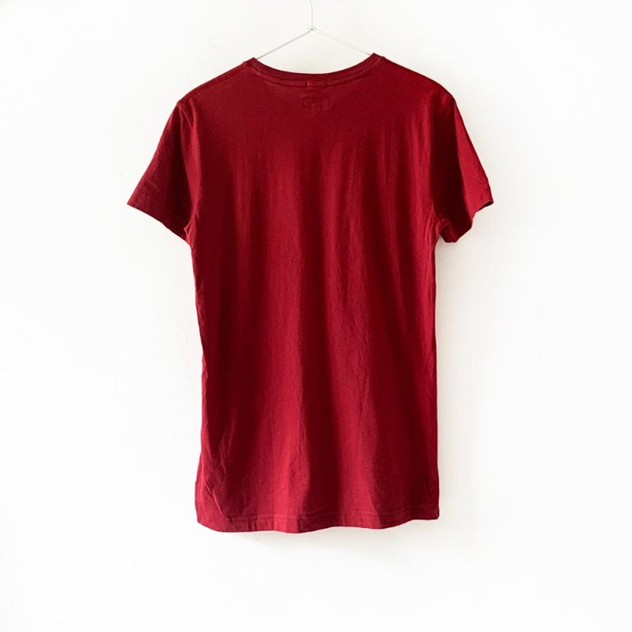 ARMANI JEANS 個性紅色圓領短袖T-Shirt 白色英文字 LOGO圖案 100%純棉 設計短T【壽司羊羊】二手衣-5