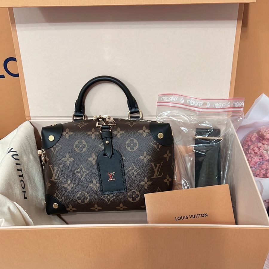 LV M45571 PETITE MALLE SOUPLE 經典花紋拼接手提兩用包.黑邊-0