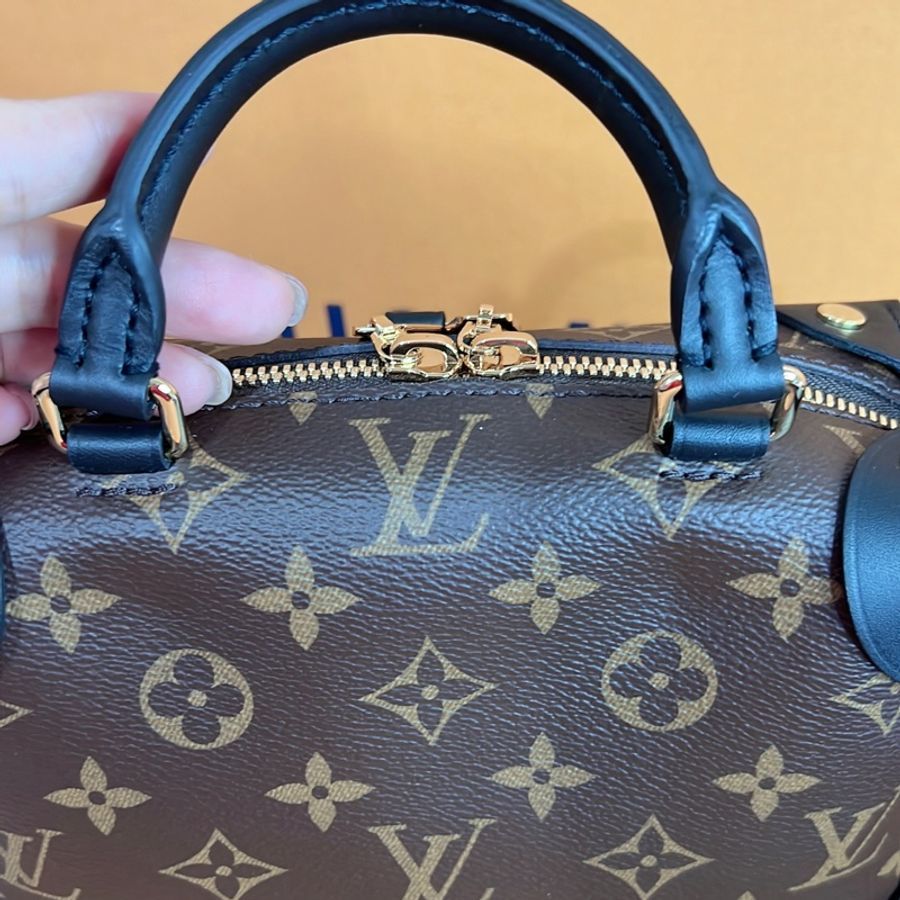 LV M45571 PETITE MALLE SOUPLE 經典花紋拼接手提兩用包.黑邊-8