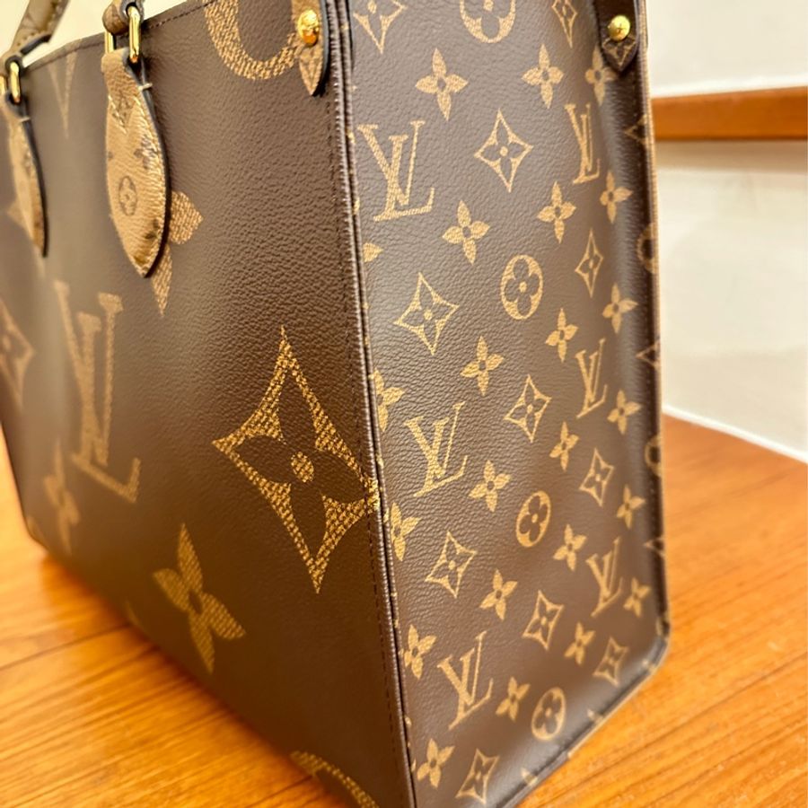 LV 雙色花紋 ON THE GO MM-2