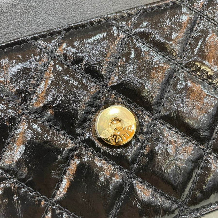 限量Chanel亮面黑牛皮縫線logo金銀鏈WOC 斜背包-6