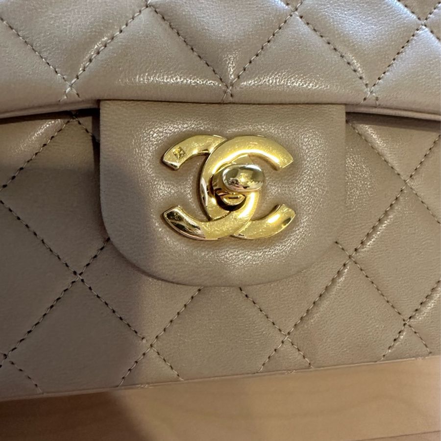 (降價) Chanel CF25 classic flap 奶茶色口蓋包-14