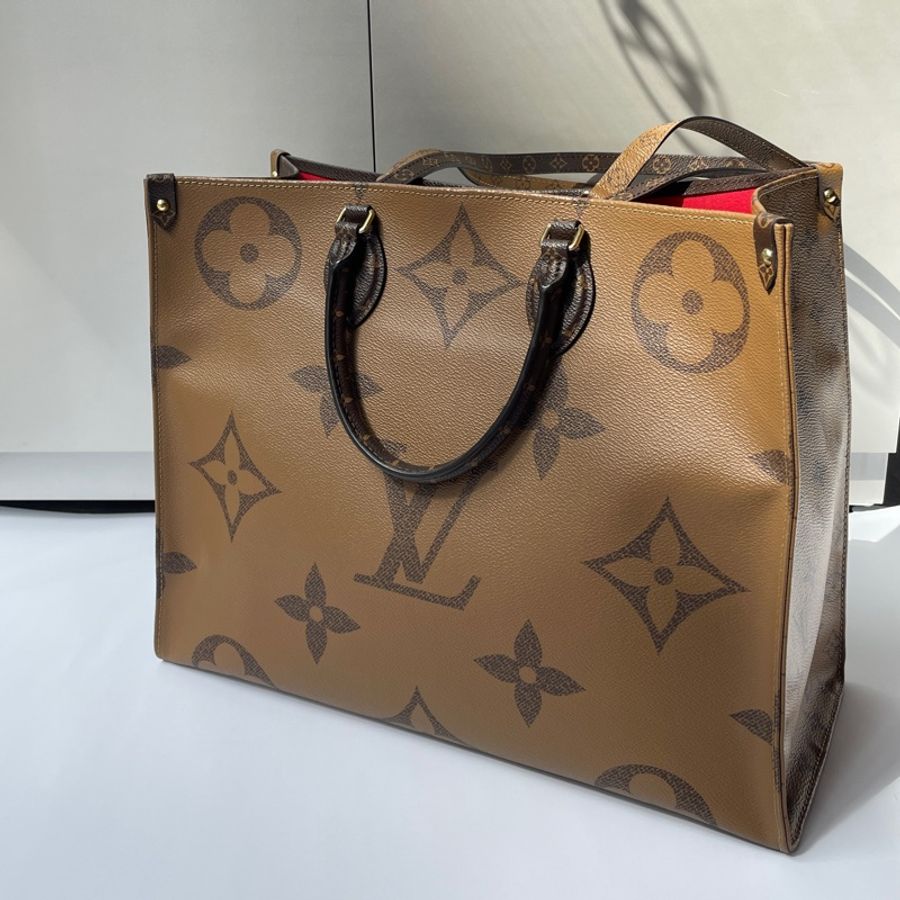 Louis Vuitton On The Go GM-1
