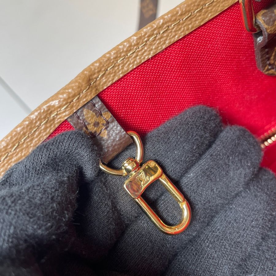 Louis Vuitton On The Go GM-4