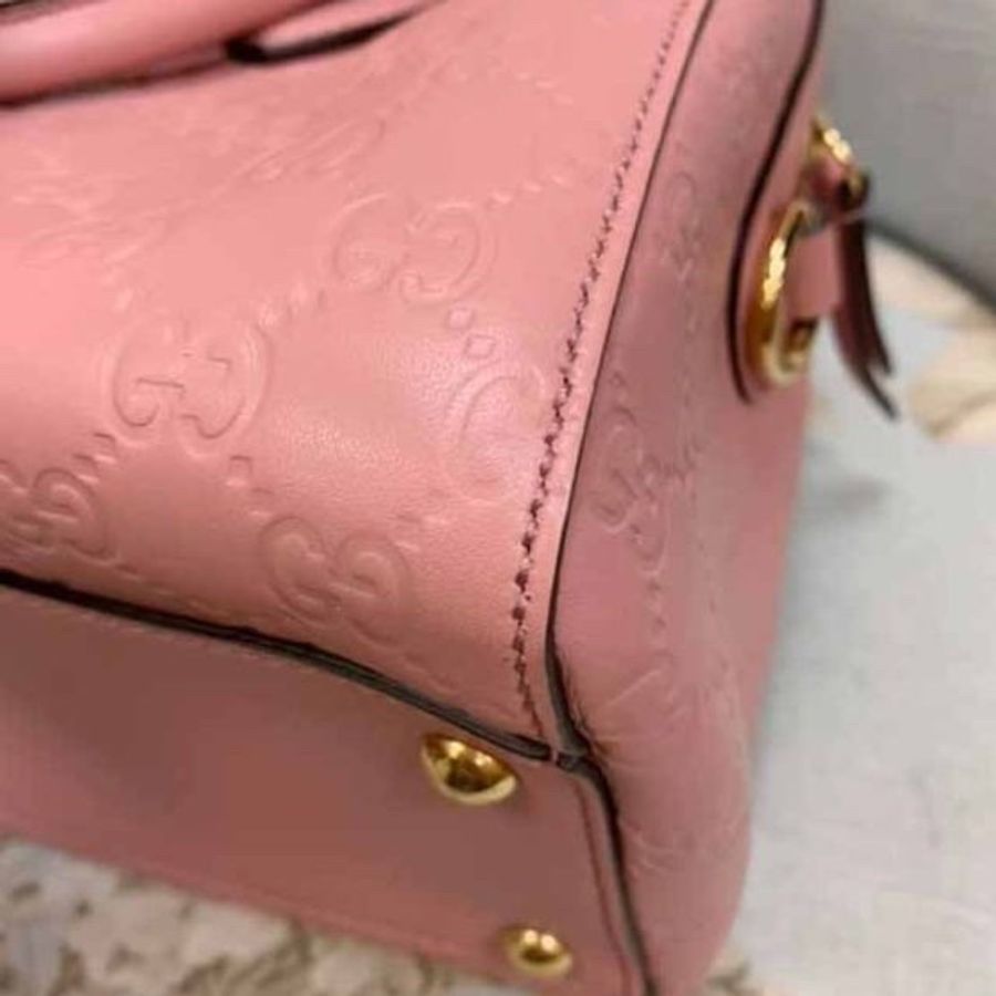 Gucci 甜美粉色皮革GG logo壓紋波士頓包-10