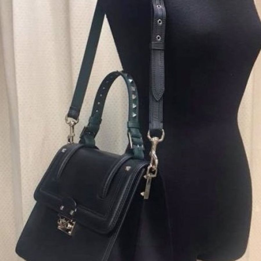 Valentino 好有氣質的黑色二用美包-1