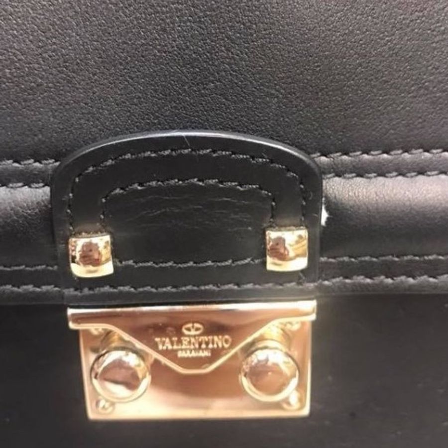 Valentino 好有氣質的黑色二用美包-7