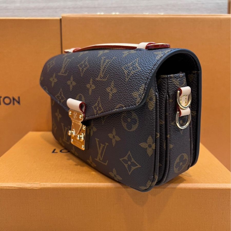 LV 小郵差 法棍 芯片款 M46279 Pochette Metis East West-2