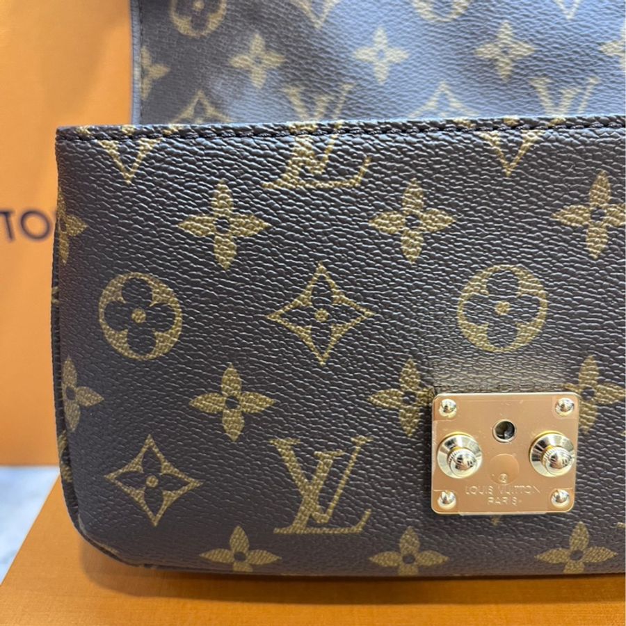 LV 小郵差 法棍 芯片款 M46279 Pochette Metis East West-20