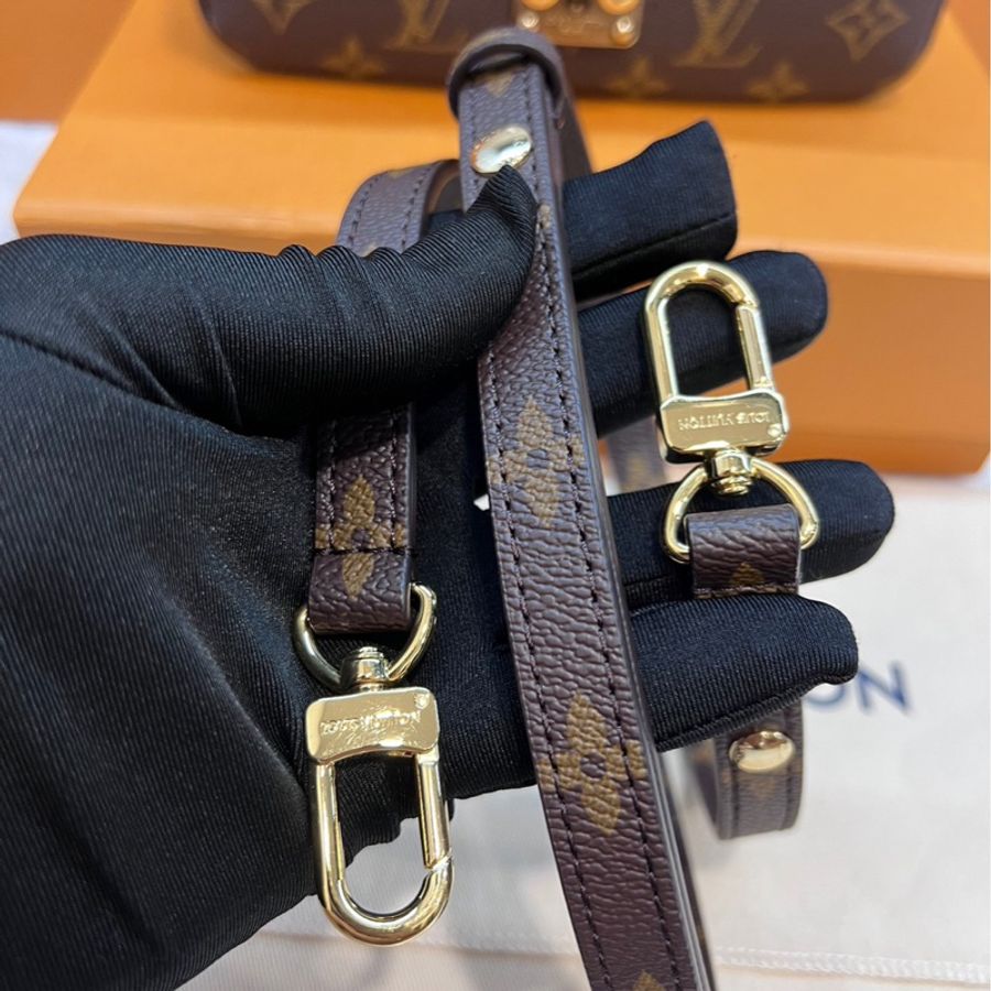 LV 小郵差 法棍 芯片款 M46279 Pochette Metis East West-35