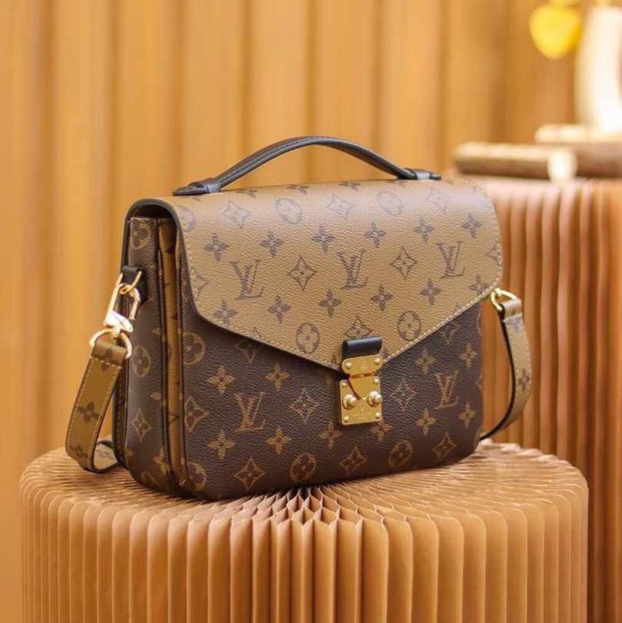 LV 拼色 M44876 郵差包 Pochette Metis-3