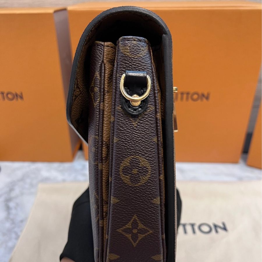 LV 拼色 M44876 郵差包 Pochette Metis-9